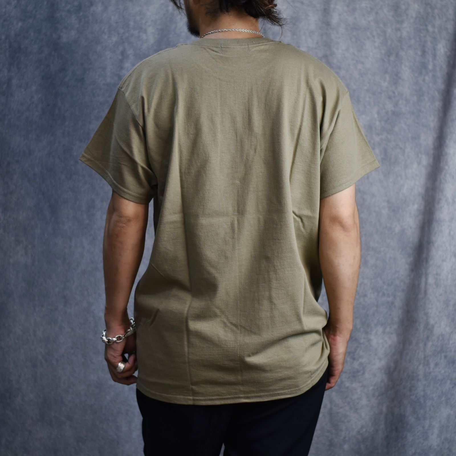 CUTRATE LOGO S/S TEE (PRAIRIE DUST) / プリントTシャツ