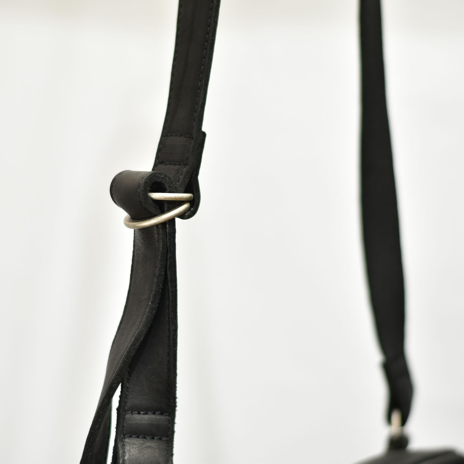 ジャパンダブルショルダー フルタンニン製品染め ショルダーバッグ （BLACK）
