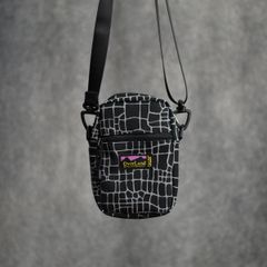 × OVERLAND REFLECTOR SPIDER WEB POUCH BAG (BLACK) / オーバーランド リフレクタープリント ポーチバッグ