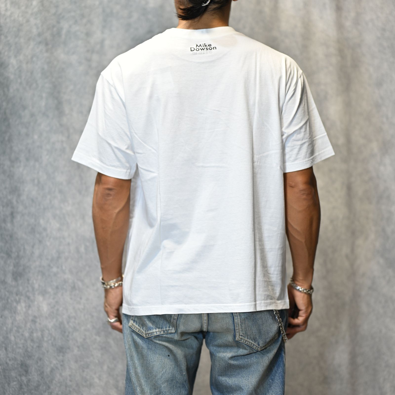 MIKE DOWSON “Naked Fashion Girls”×Stie-lo （WHITE） / プリントTシャツ （ホワイト） 25MND-STL001