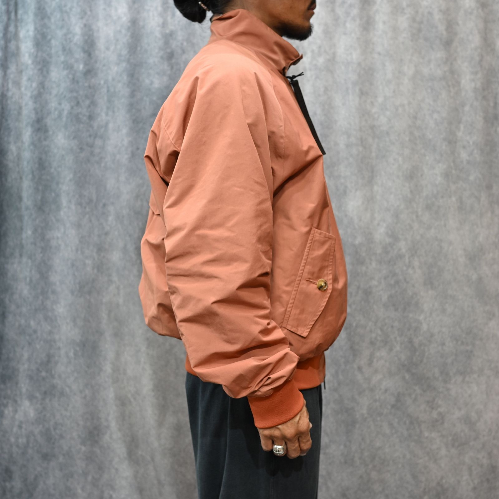 BARACUTA G9 REVERSIBLE HARRINGTON JACKET （ONION）｜バラクータ ハリントンジャケット スウィングトップ ドリズラー｜2252-BL80-045-peg