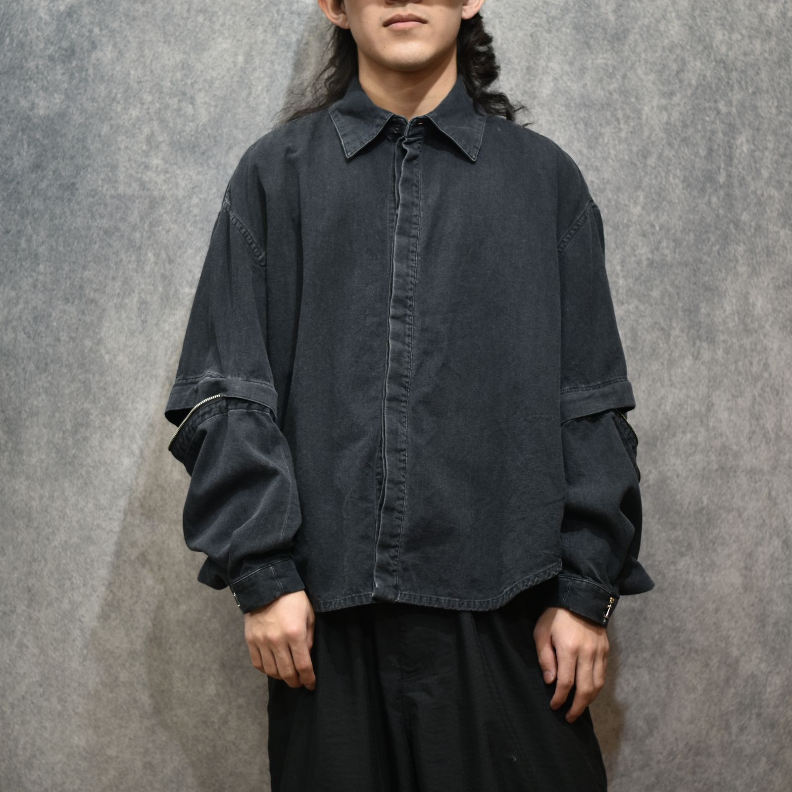デタッチャブルスリーブホックカフスシャツ (BLACK WASHED)｜LB26SS-SH11-BWD