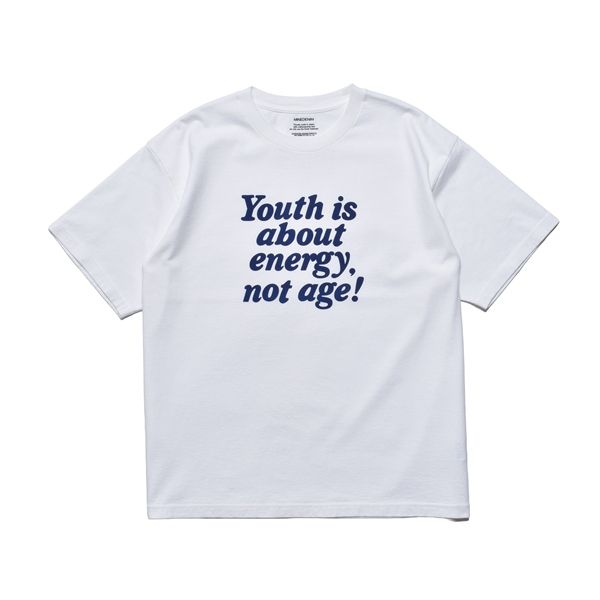 Youth is about TEE （WHT） プリント Tシャツ （ホワイト）｜MDFBF08403