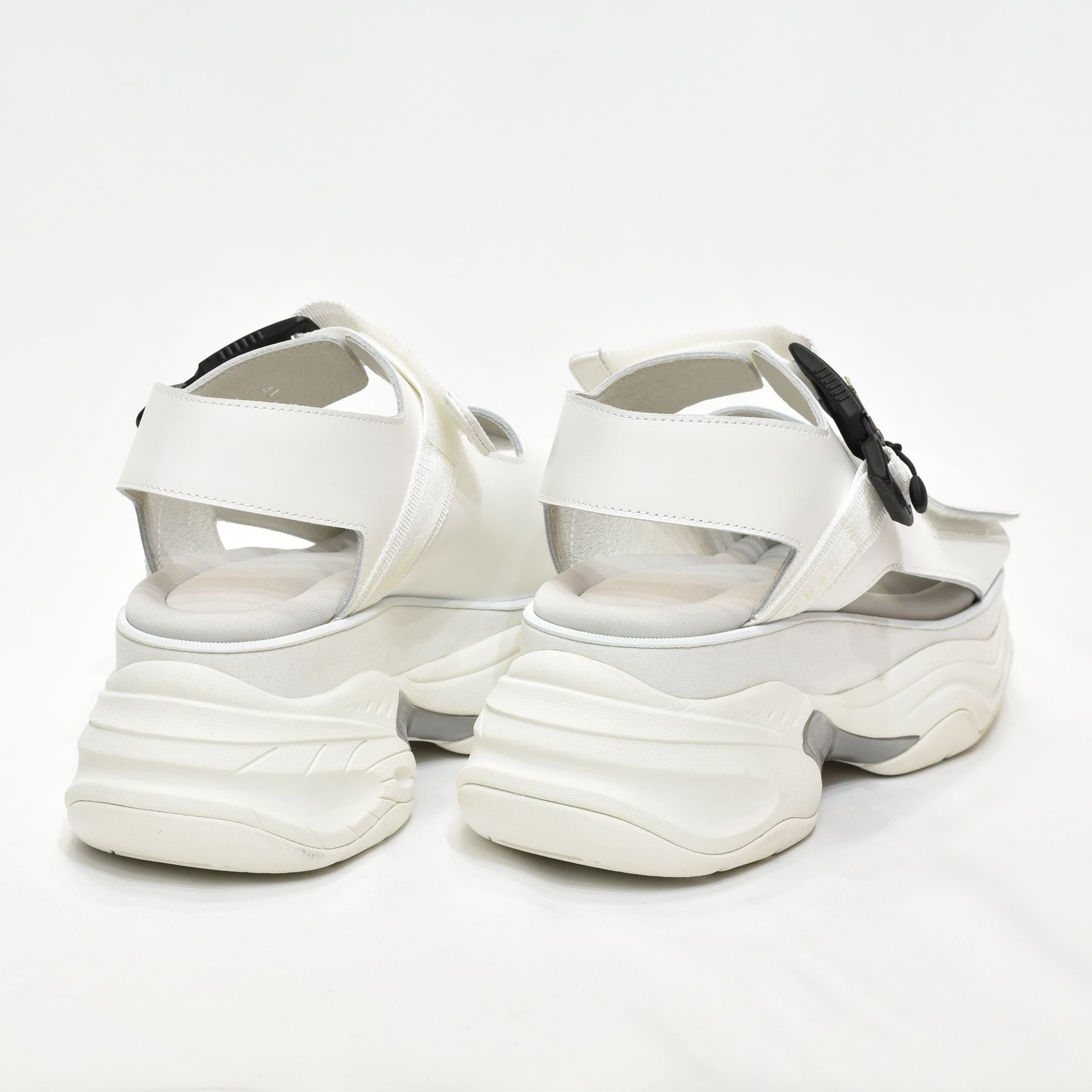 マグネットバックルシューサンダル / LB22SS-SHOES01 (WHITE)