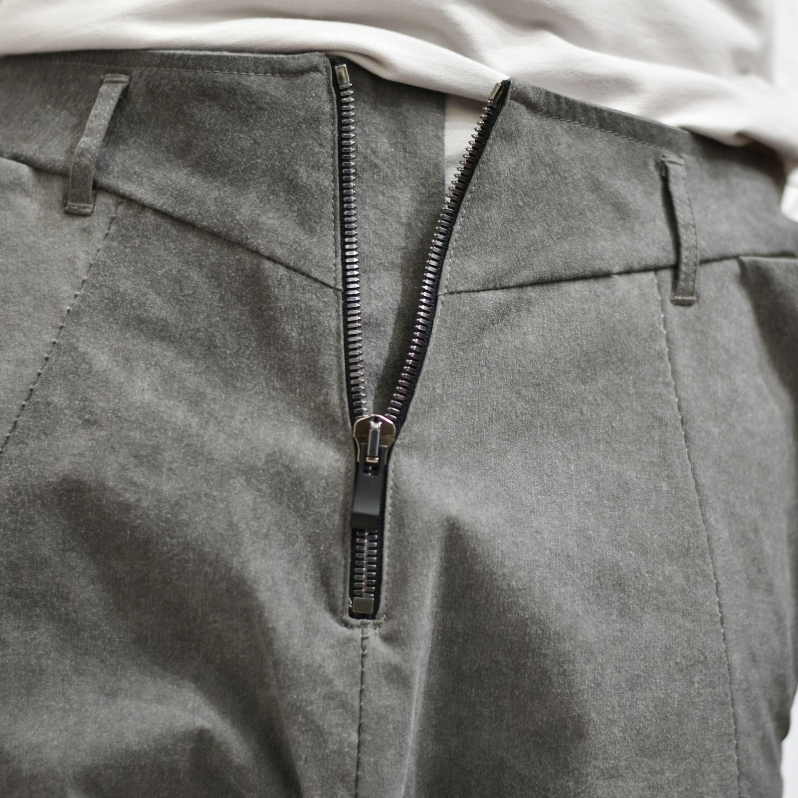 FRONT ZIP SARROUEL SHORT PANTS / UNLINED