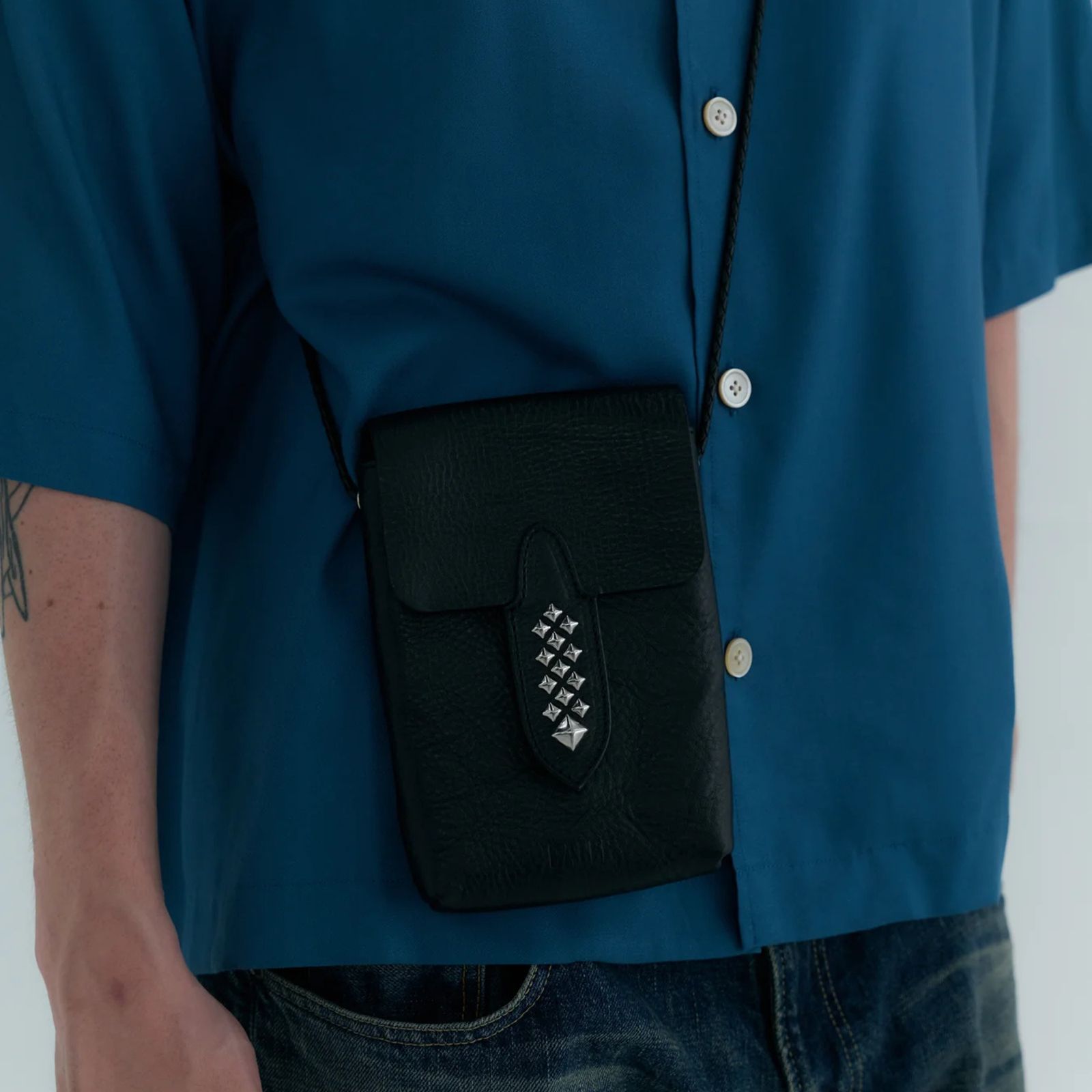STUDS LEATHER MULT POUCH (BLACK)｜スタッズ レザー マルチポーチ｜CL-26SS005LE EX