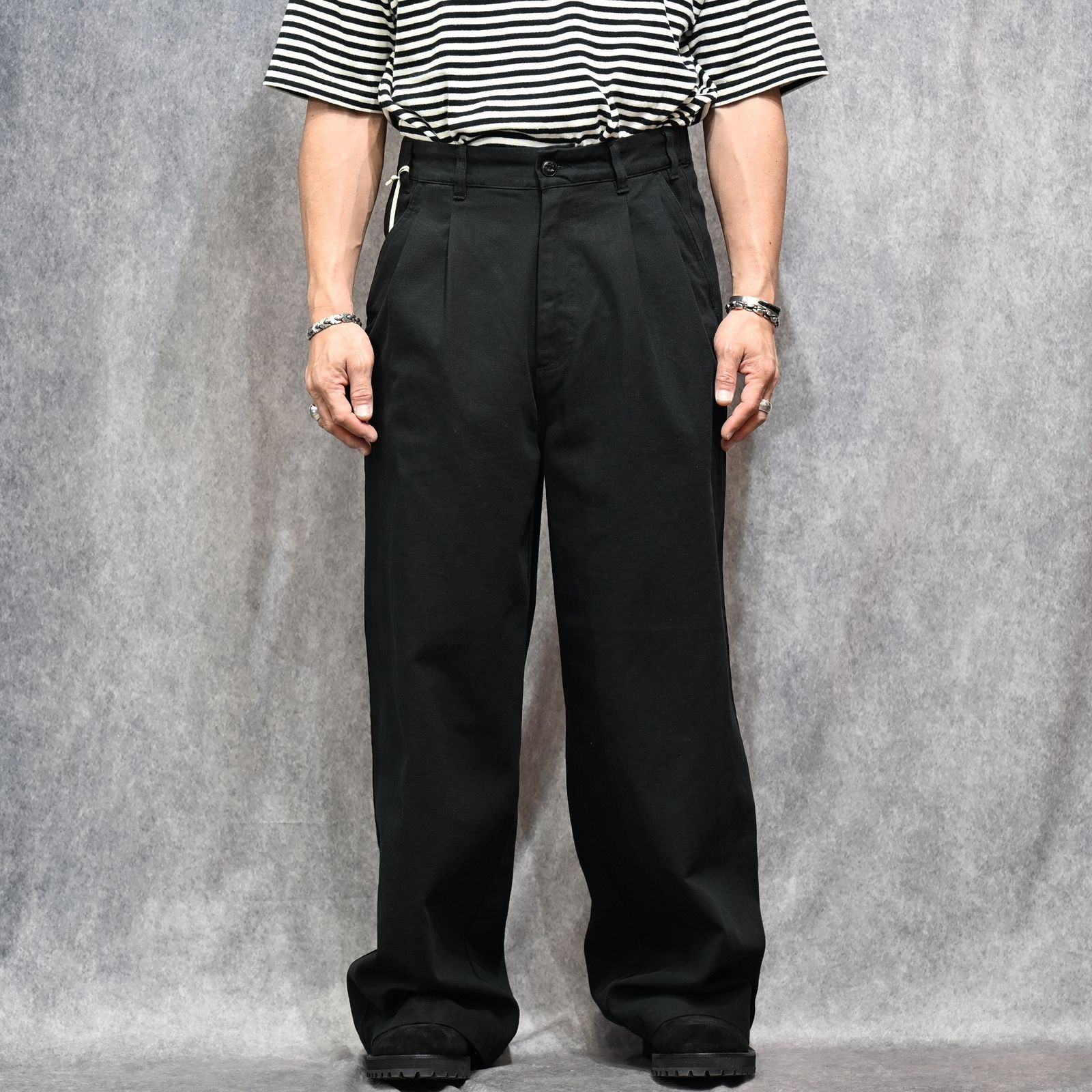 New Manual - CHINO WIDE TROUSERS （BLACK） / チノパンツ ワイド
