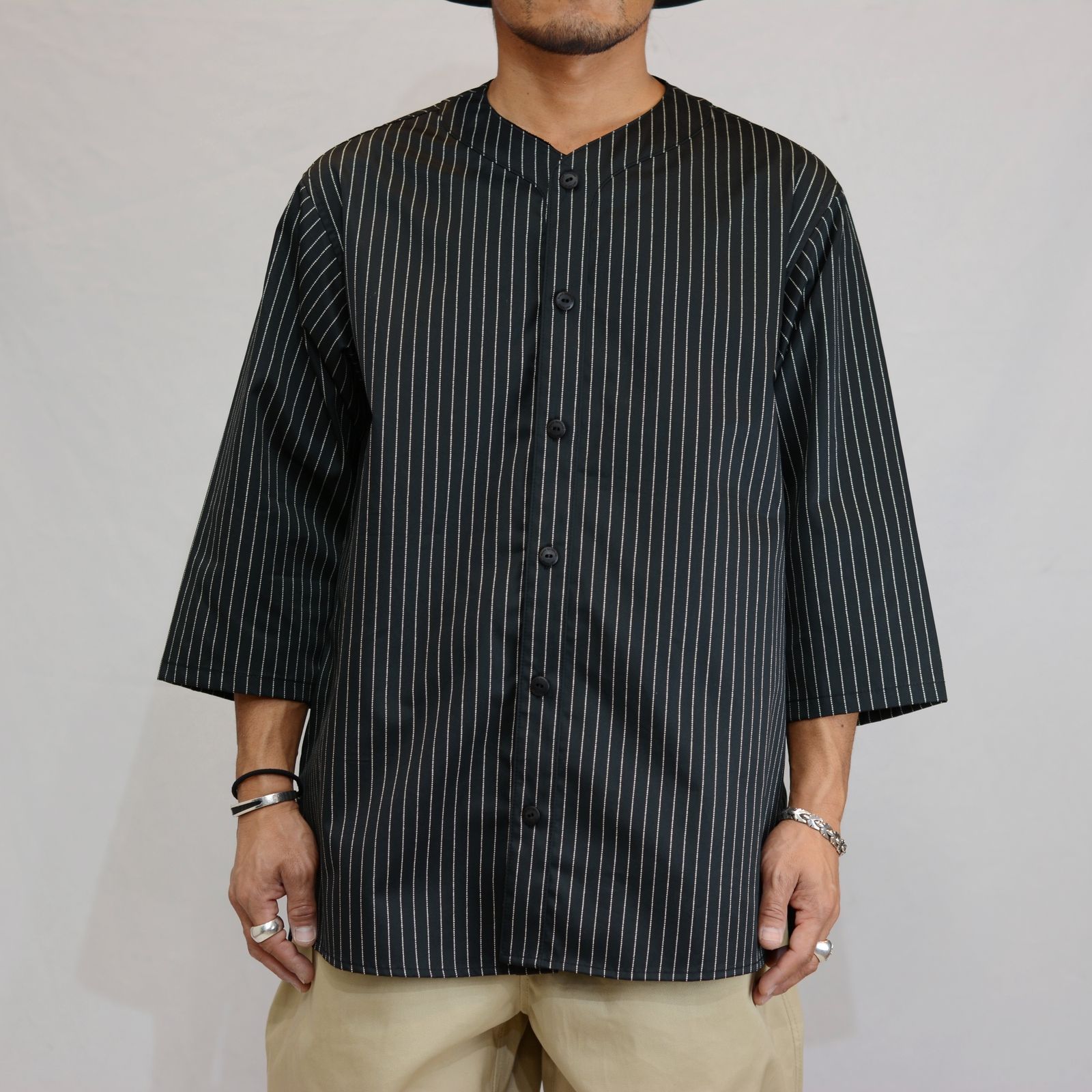 コットンウォバッシュ抜染プリント 半袖シャツ （BLK）