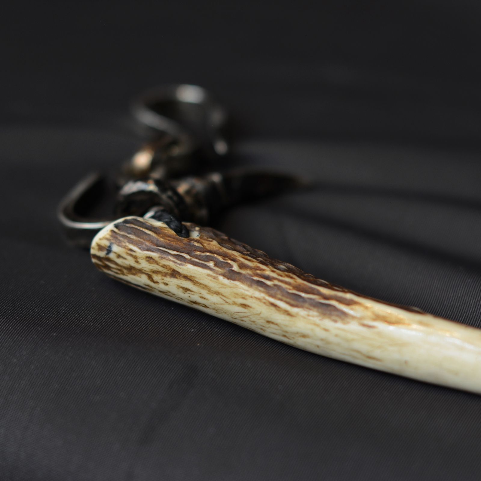ISAMU KATAYAMA BACKLASH - × JUNUEZONO DEER HORN HAIR SLIDE