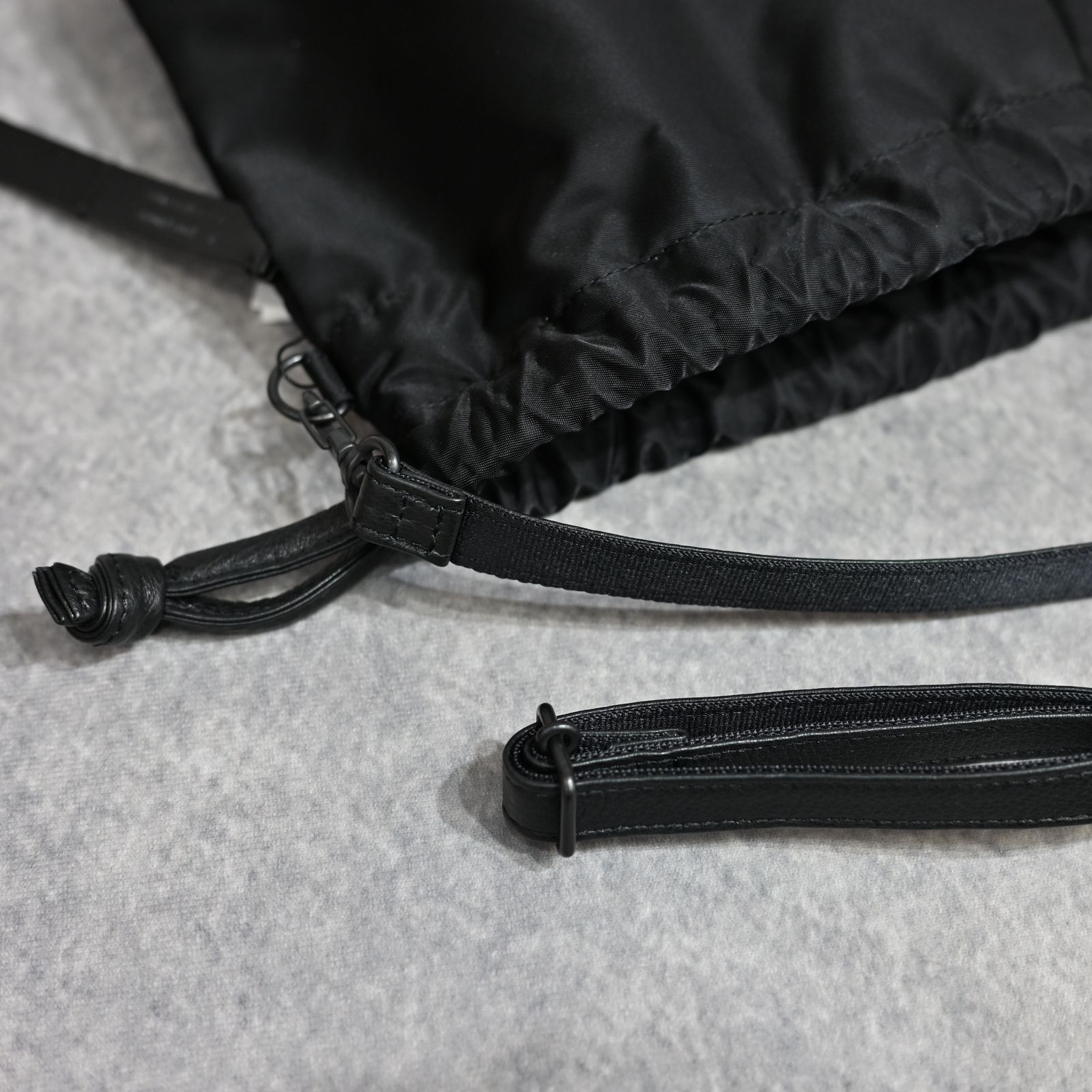 DRAWSTRING BAG （BLACK / ブラック）｜巾着バッグ｜2261-AC08