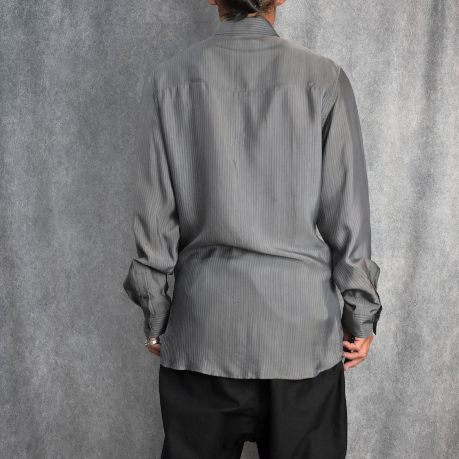 Cu STRIPE INK BLOUSE WITH PATCH （BLACK） / 縞柄生地 二重衿ブラウス （ブラック） / HO-B94-209-1-02