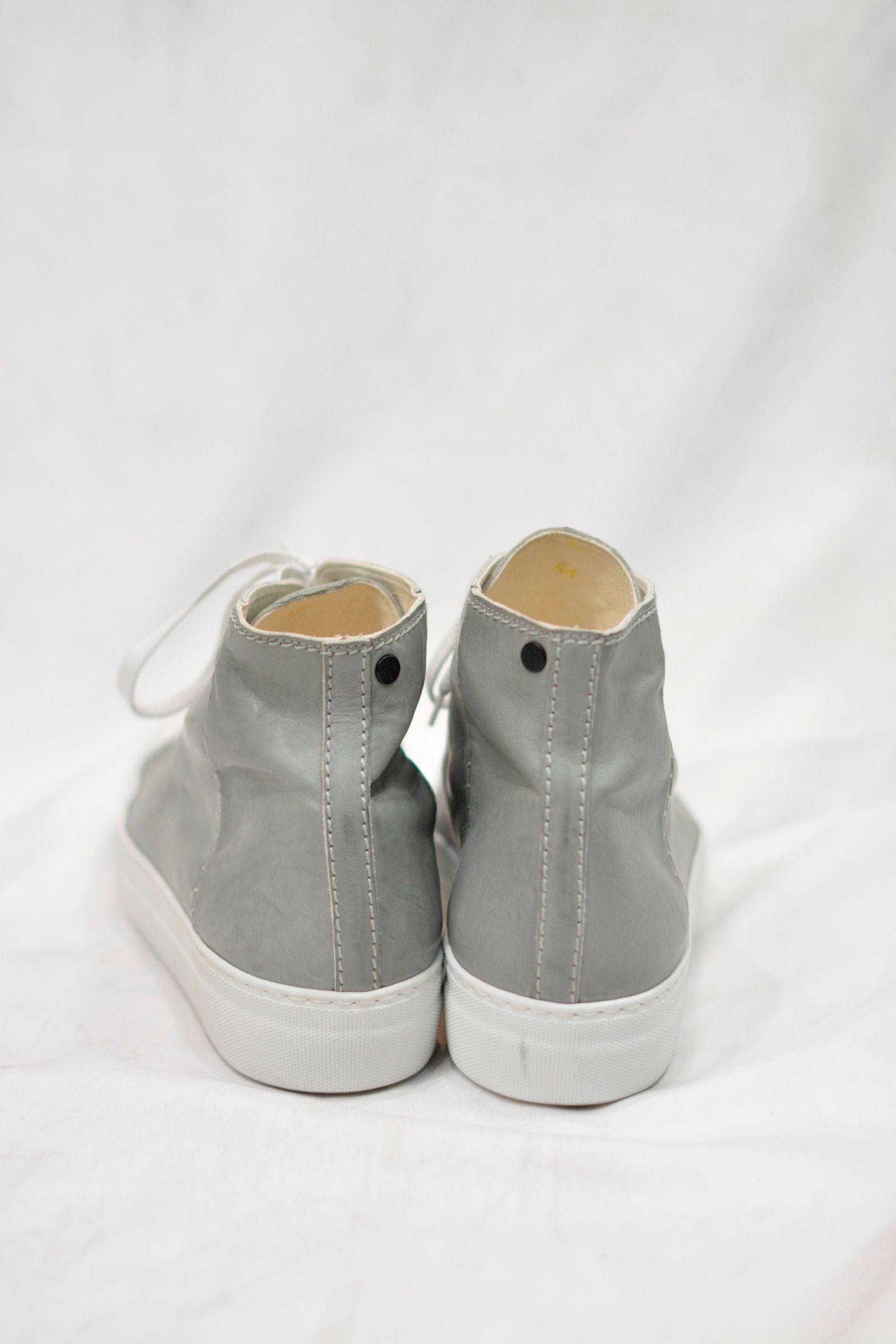 CALF LEATHER HI-CUT SNEAKER