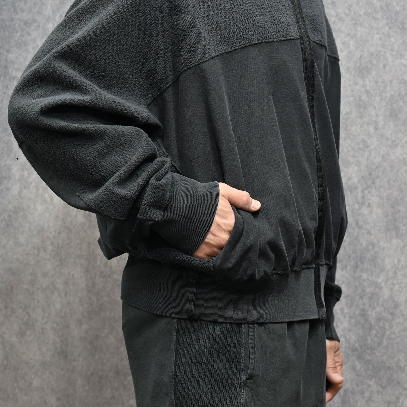 N.HOOLYWOOD × Champion｜REVERSIBLE CARDIGAN （CHARCOAL / チャコール）｜リバーシブルカーディガン｜C8-D020