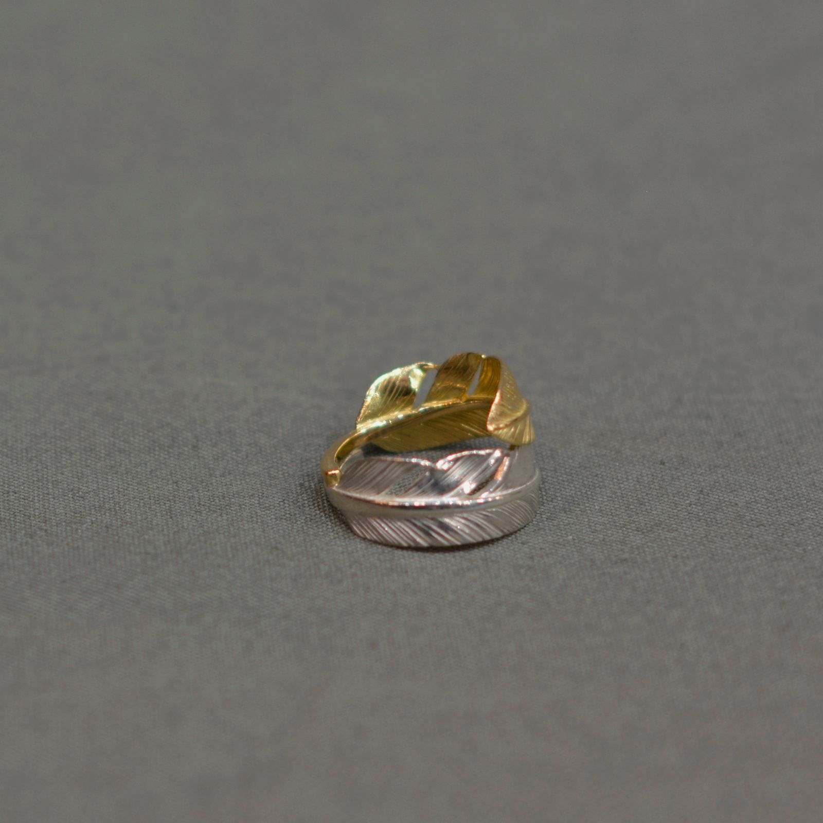 S K18 feather & S feather ring