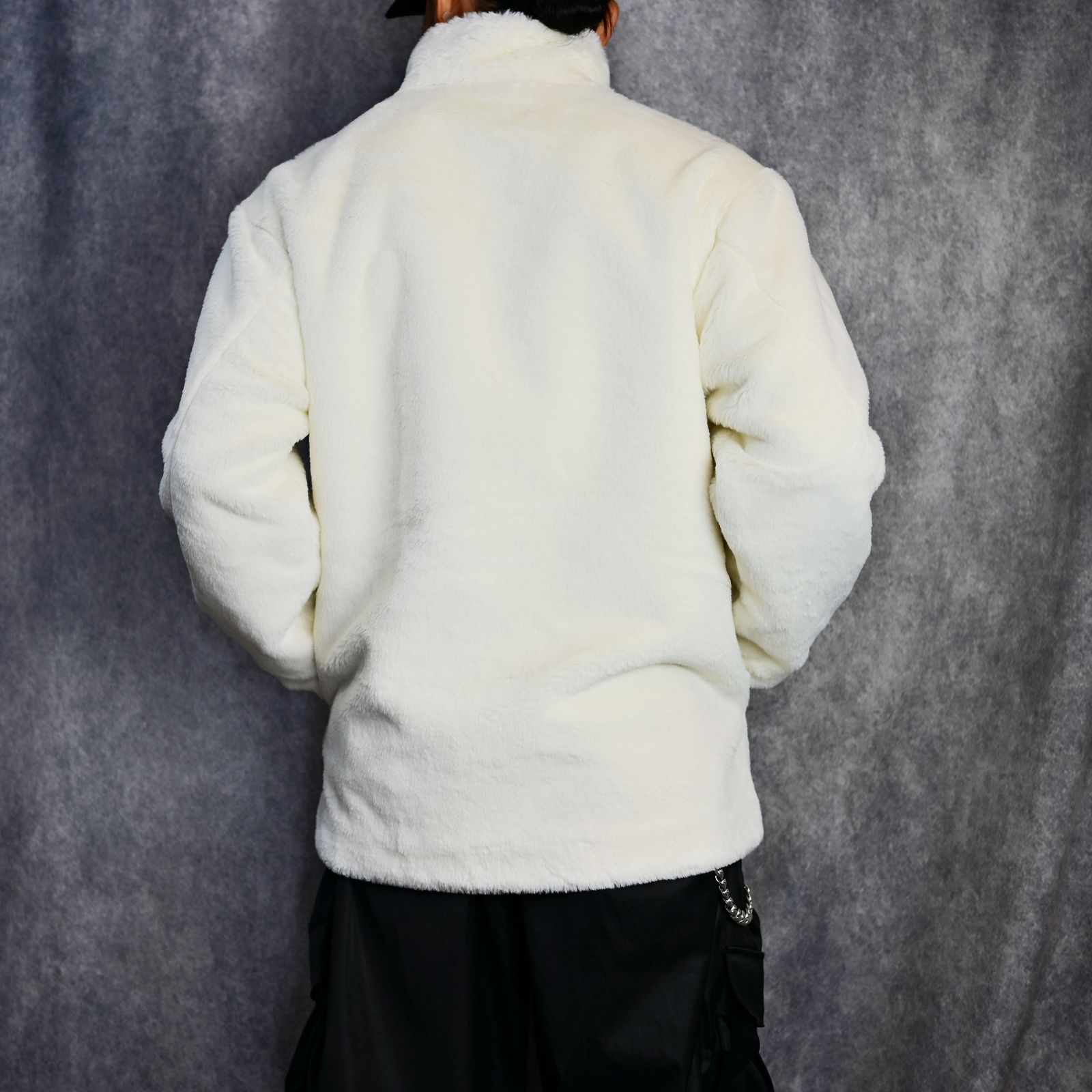 Fake Fur Middle Jacket （WHITE） / フェイクファー ジャケット ブルゾン （ホワイト）