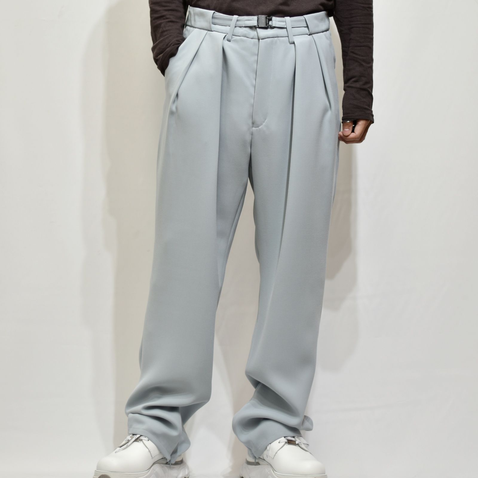 2タックストレート&フレアパンツ / LB22SS-PT01-DT (PALE BLUE)
