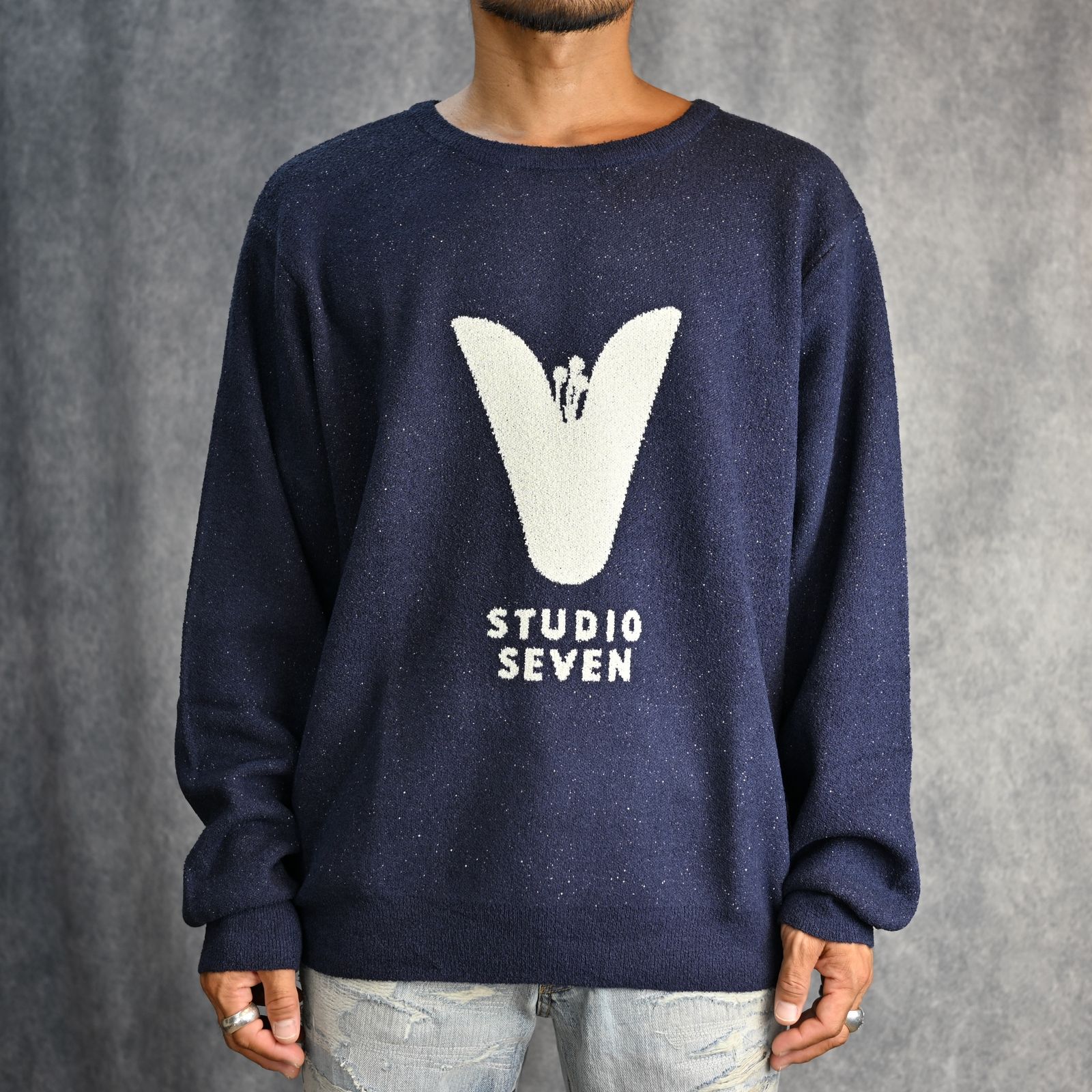 V Flower Crew Neck Knit （NAVY） /  クルーネック ニット （ネイビー）