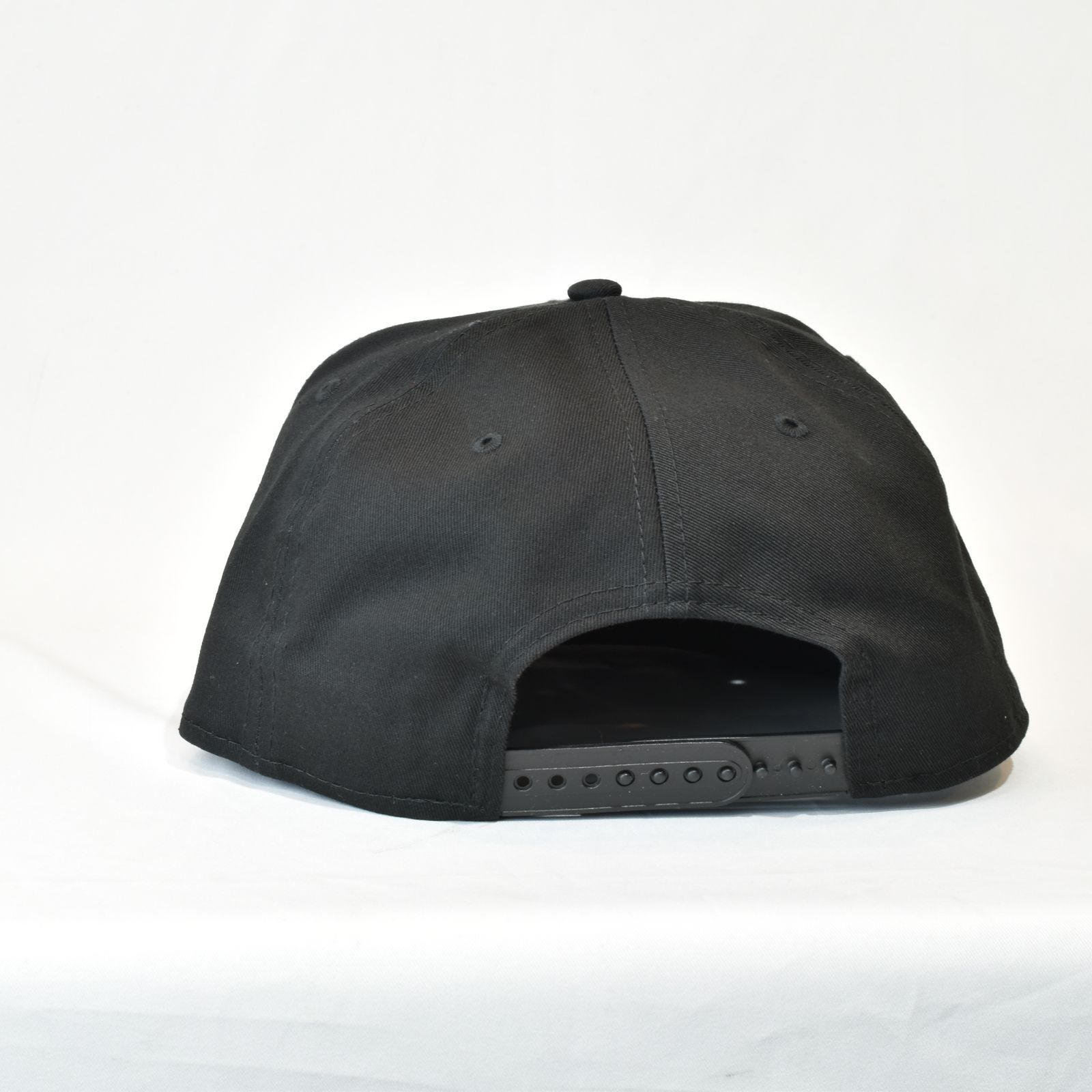 NEWERA 9FIFTY SNAPBACK ”d”  LOGO CAP (BLACK×WHITE) / ニューエラ スナップバック ロゴ キャップ