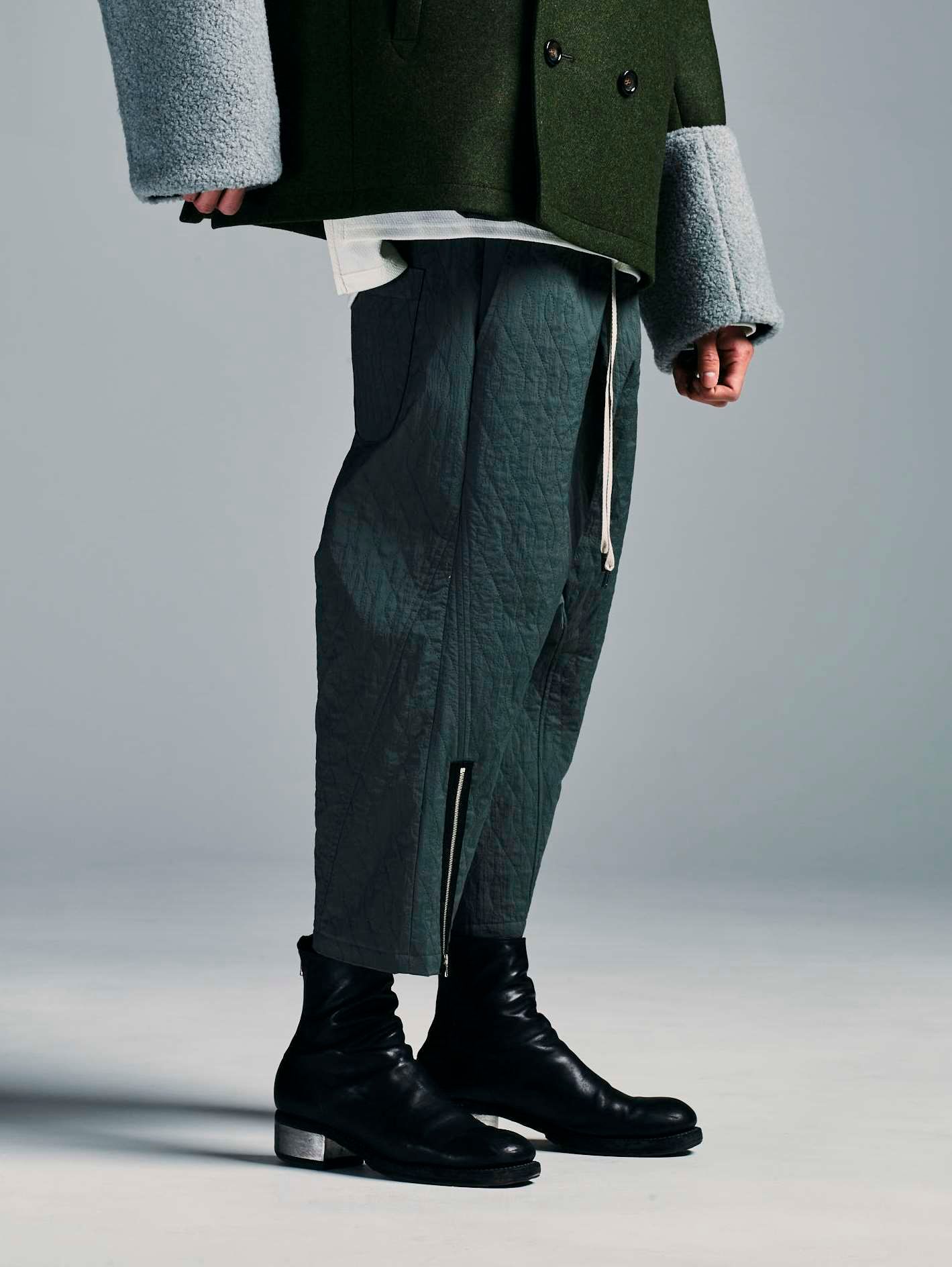 quilting passive pants (KHAKI GRAY) / キルティング パッシブ パンツ
