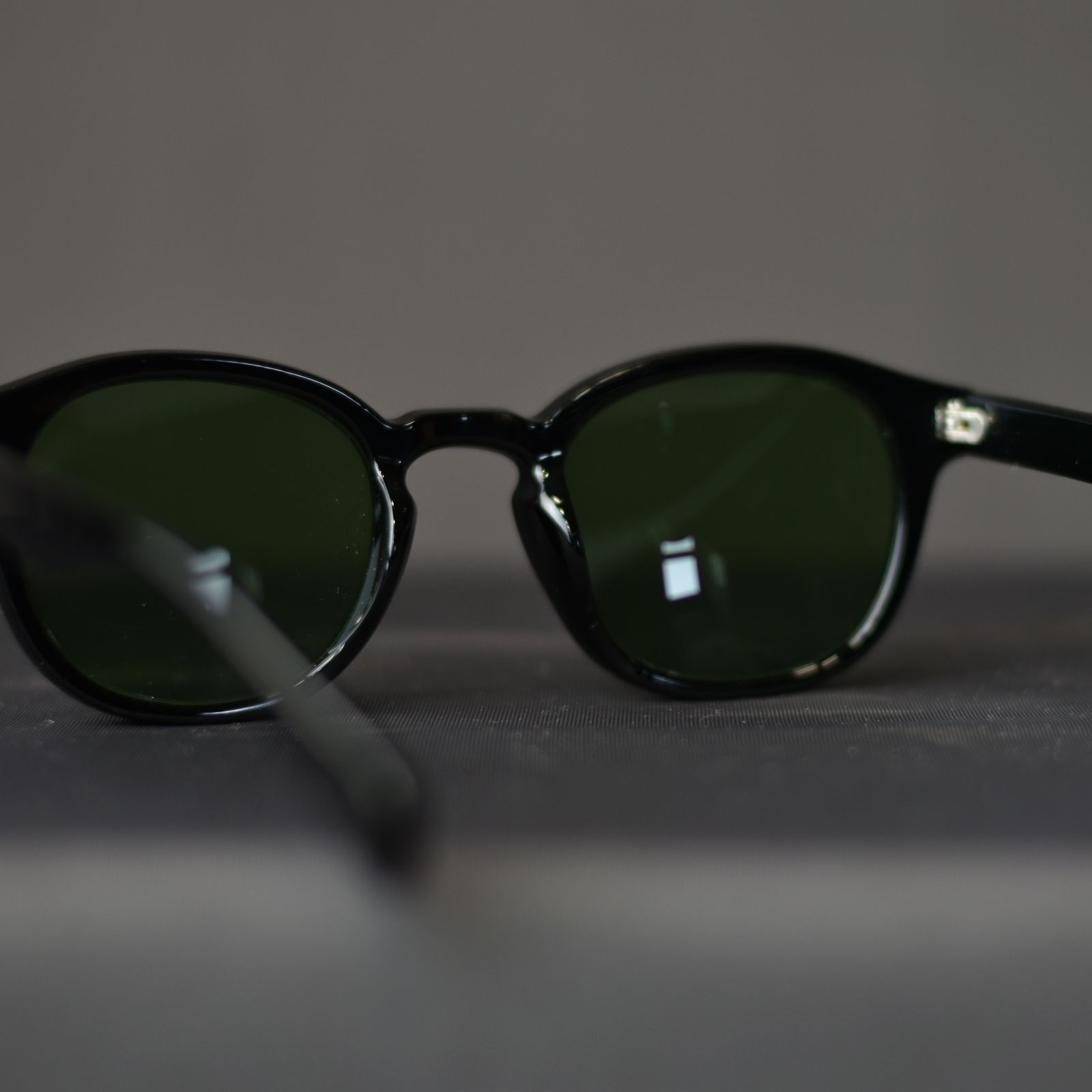 CUTRATE LOGO GLASSES (BLACK × GREEN) / カットレイト ロゴ グラシズ