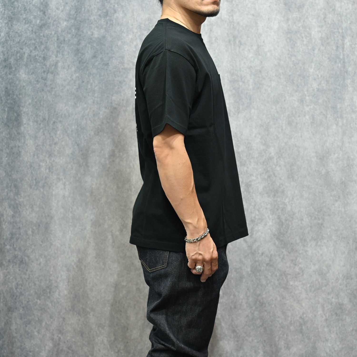 FASHION IS LANGUAGE TEE （BLK） プリント Tシャツ （ブラック）｜MDFBF08401