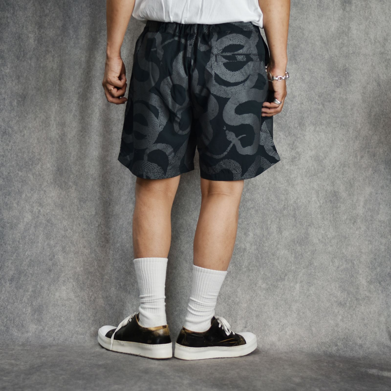 DOTAIR®︎ SNAKE PATTERN EASY SHORTS ＜REFLECTOR＞ (BLACK) / ドットエア スネーク総柄 イージーショーツ
