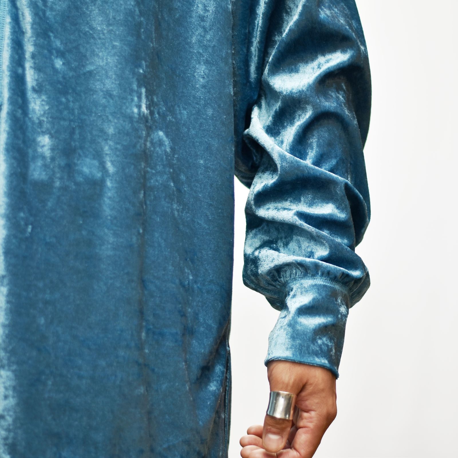 CRUSHED VELOURS LONG SLEEVE SHIRT (BLU)