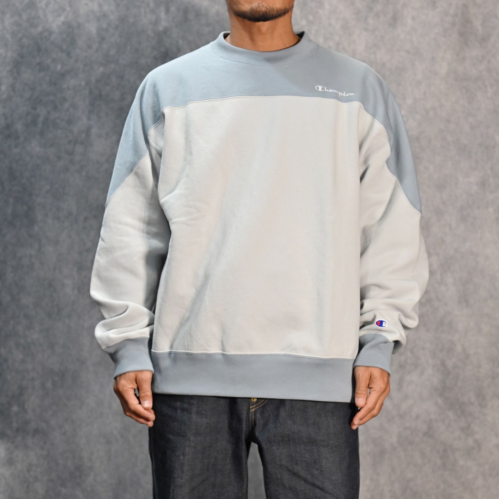 × Champion CREWNECK SWEAT （L.GRAY） / チャンピオン クルーネックスウェット （ライトグレー） /