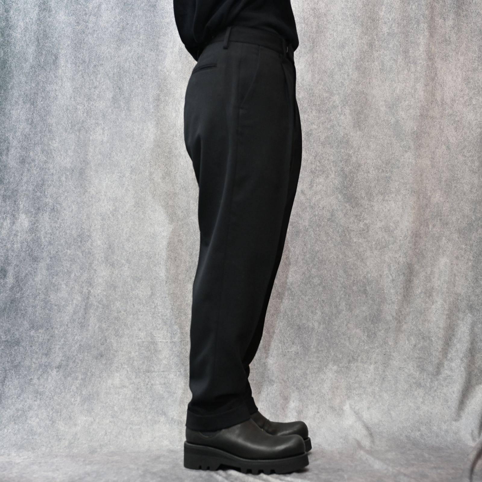 PE.Wool Tapered TRS （BLK）｜ワンタックテーパードスラックス｜2510-7001