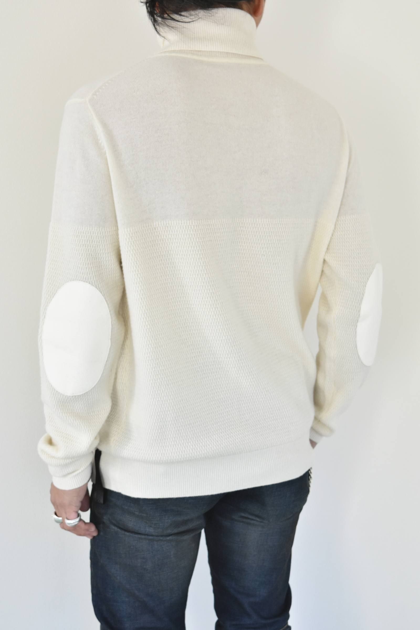 ウールカシミア タートルネックニット