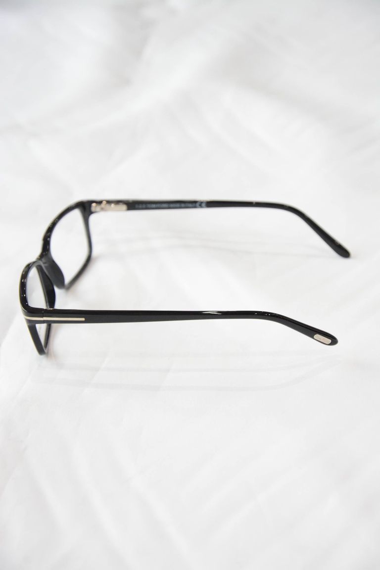 TOM FORD EYEWEAR - FT5209 / 001 | chord online store