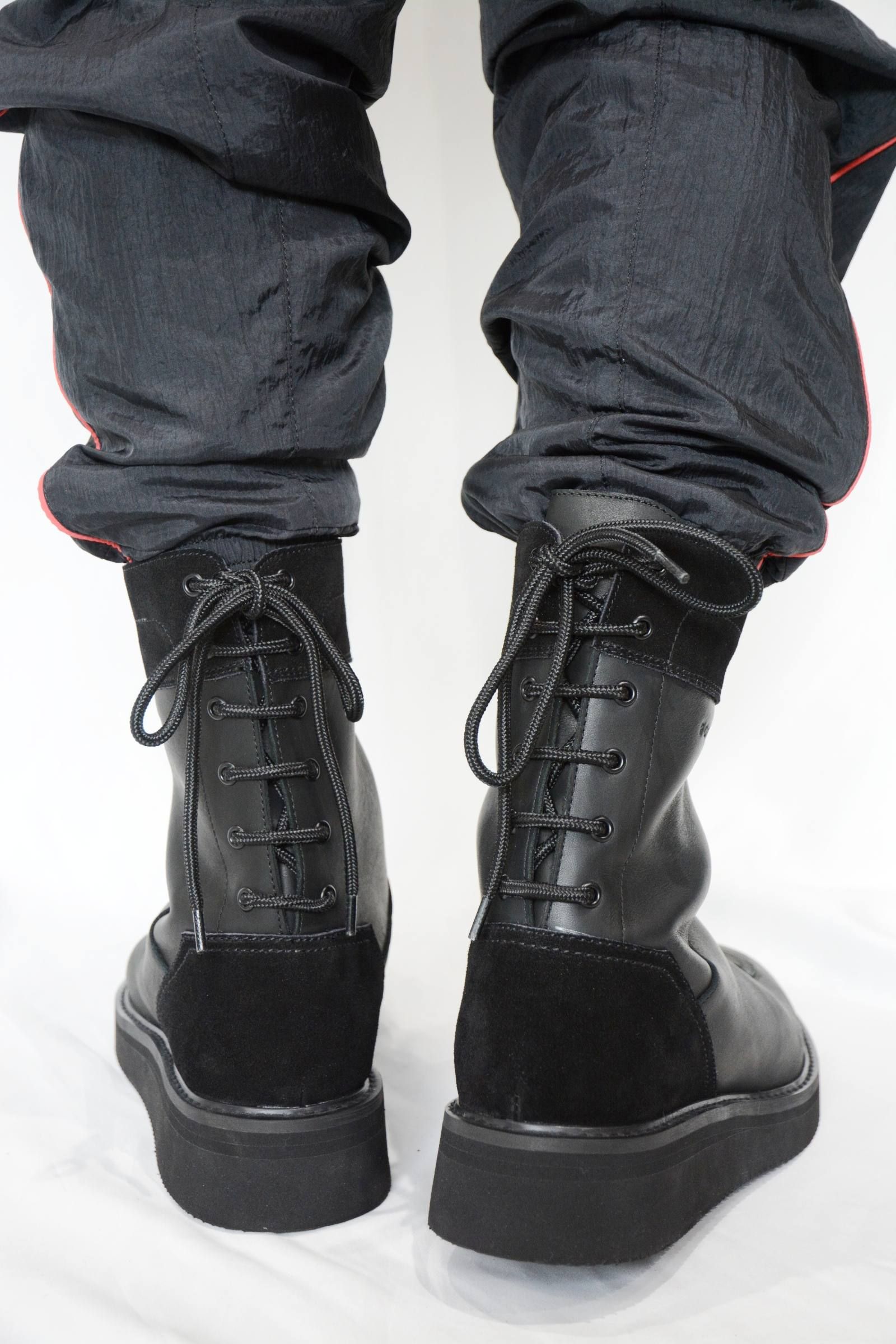 FORSOMEONE - BACK LACE BOOTS (BLACK) | chord online store