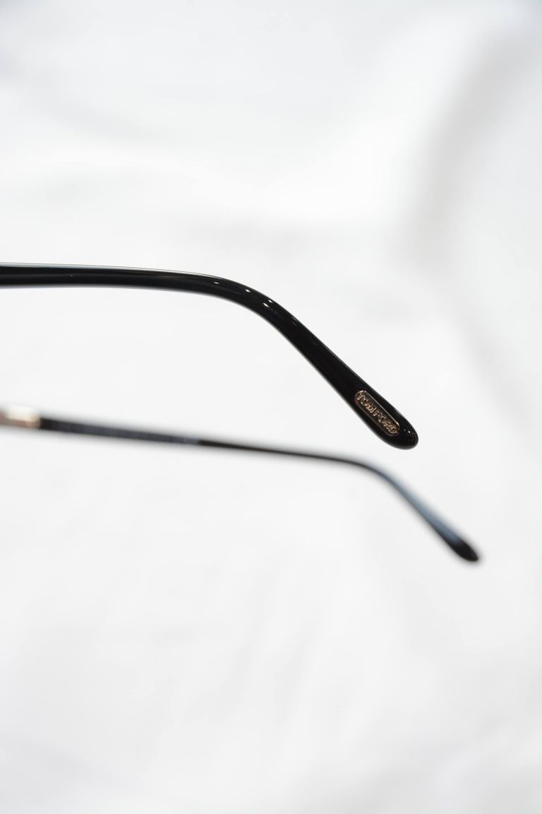 TOM FORD EYEWEAR - FT5209 / 001 | chord online store