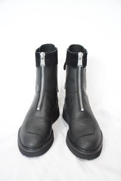 BACK LACE BOOTS (BLACK)