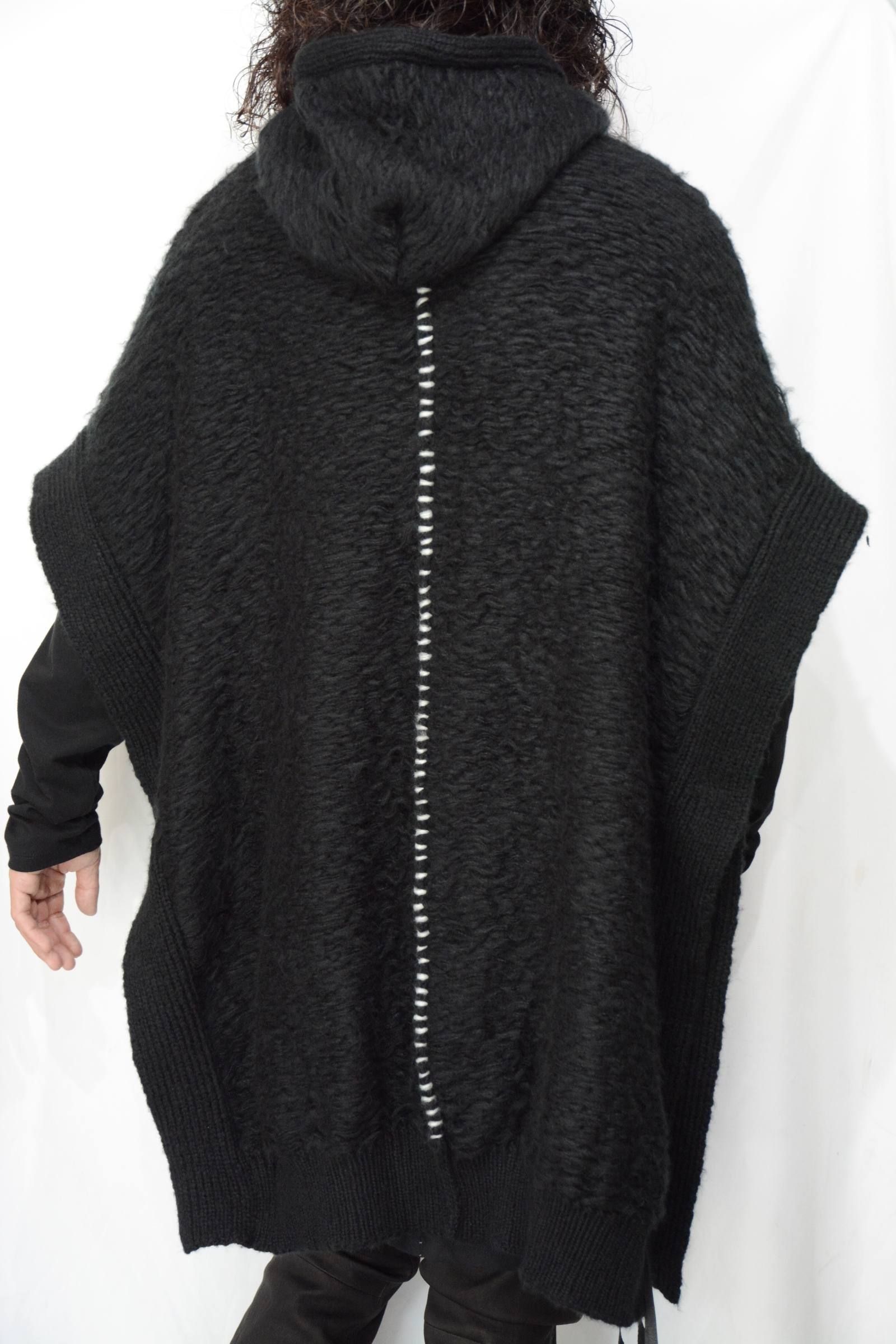 KMRii - Mohair Hooded Poncho | chord online store