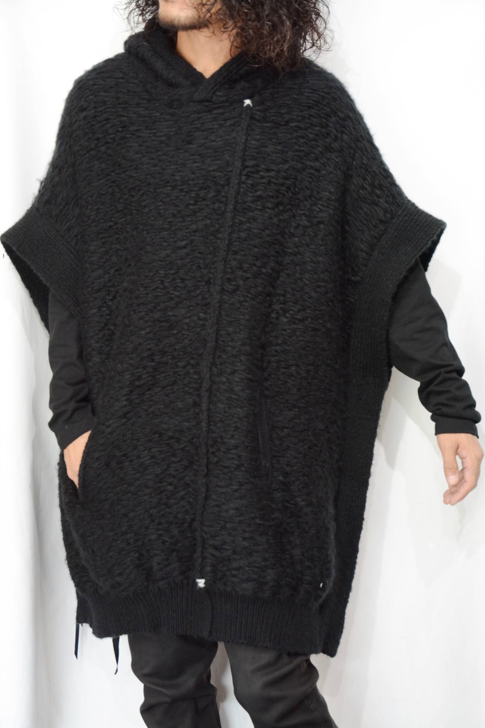 KMRii - Mohair Hooded Poncho | chord online store