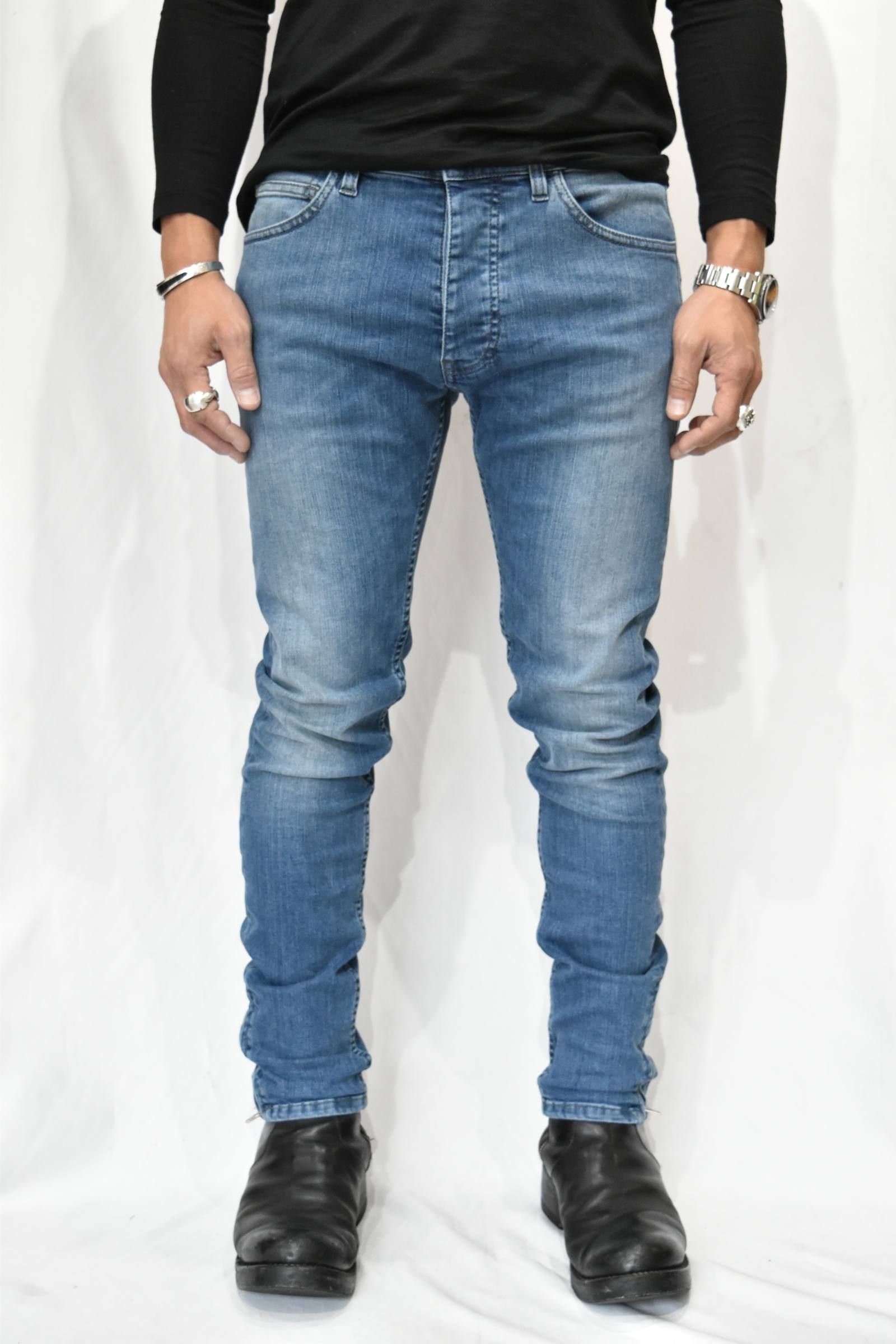 ISAMU KATAYAMA BACKLAS バックラッシュ スキニーデニム bAVzN1Mo.jpg?width=768