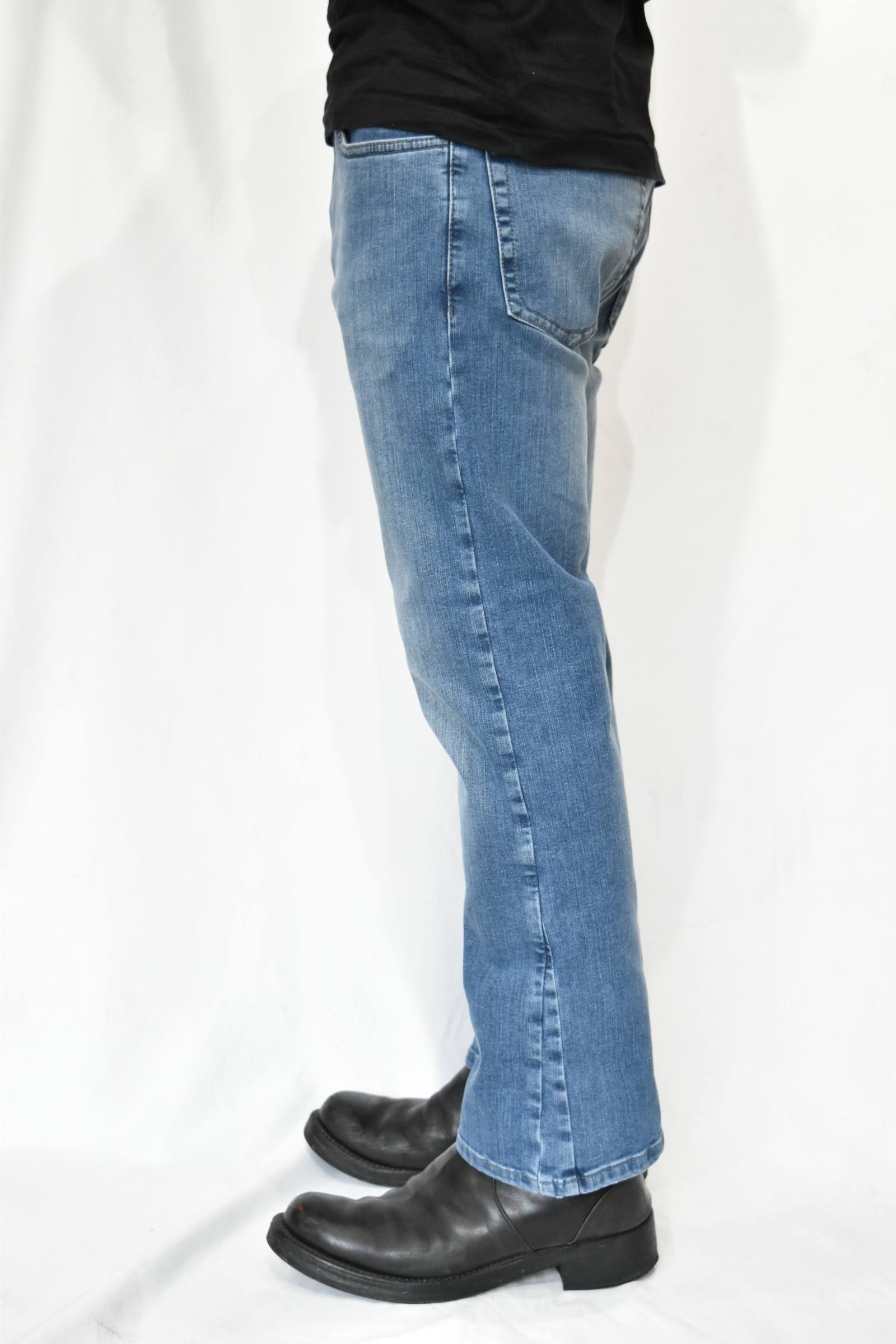 クロップドブーツカット デニムパンツ
