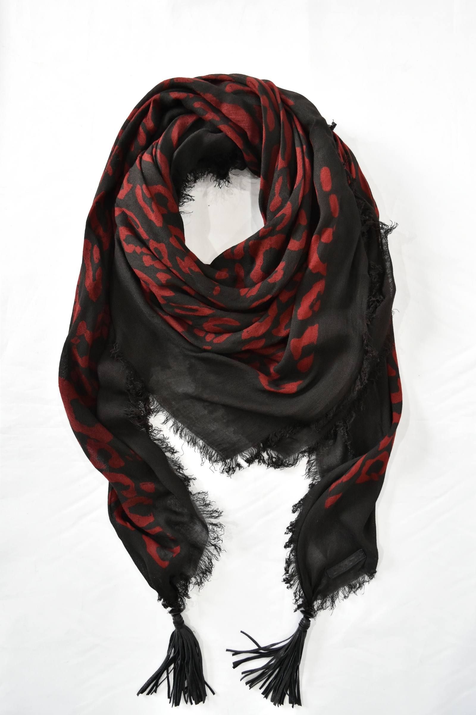 KMRii - Leopard Square Stole (Red) | chord online store