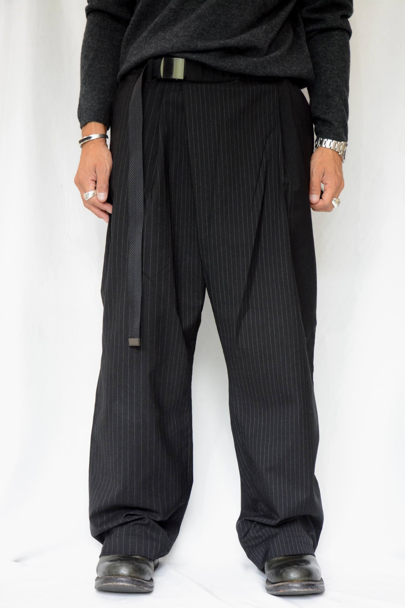 ISAMU KATAYAMA BACKLASHブラックストライプサルエルパンツS ISAMU KATAYAMA BACKLASHブラックストライプサルエルパンツS