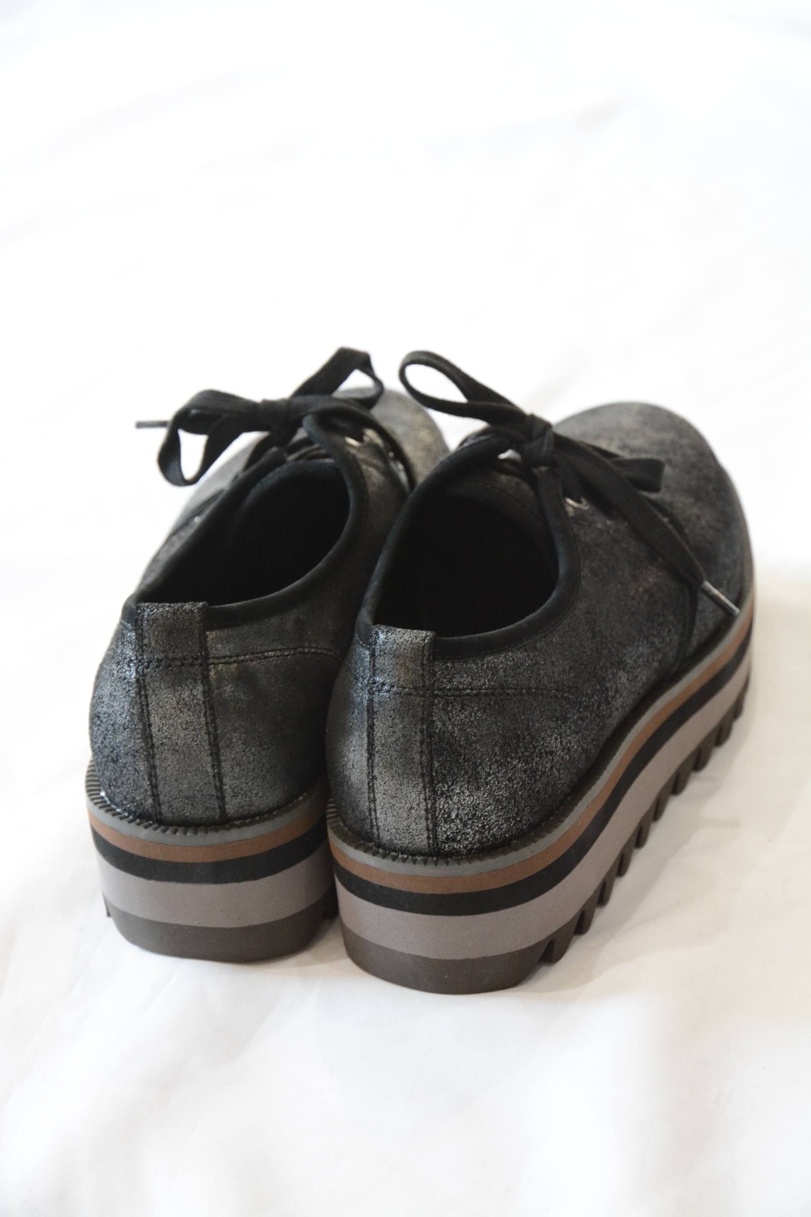 MtR7Gz7f.jpg