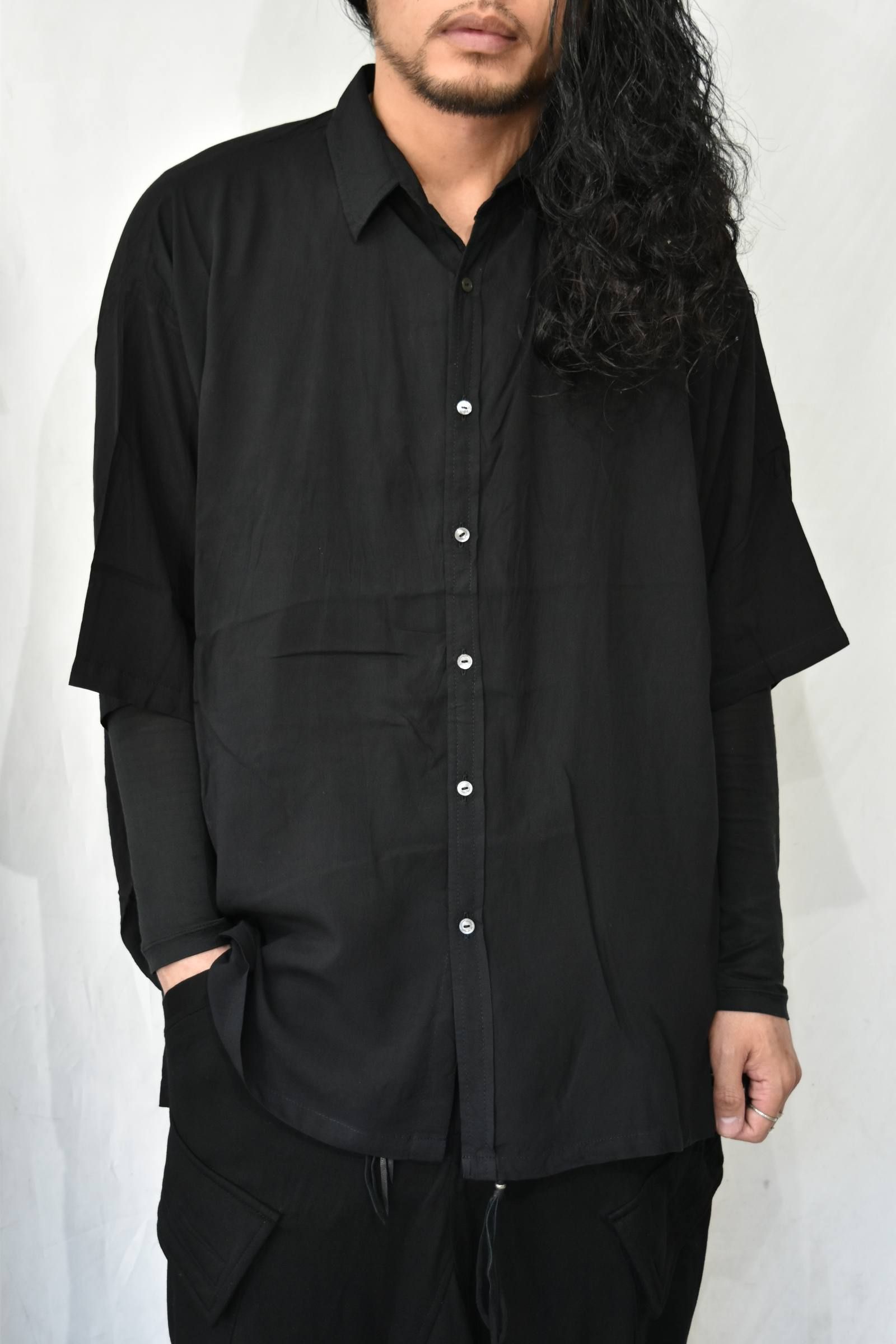 KMRii - Rayon Box Shirt (Black) | chord online store