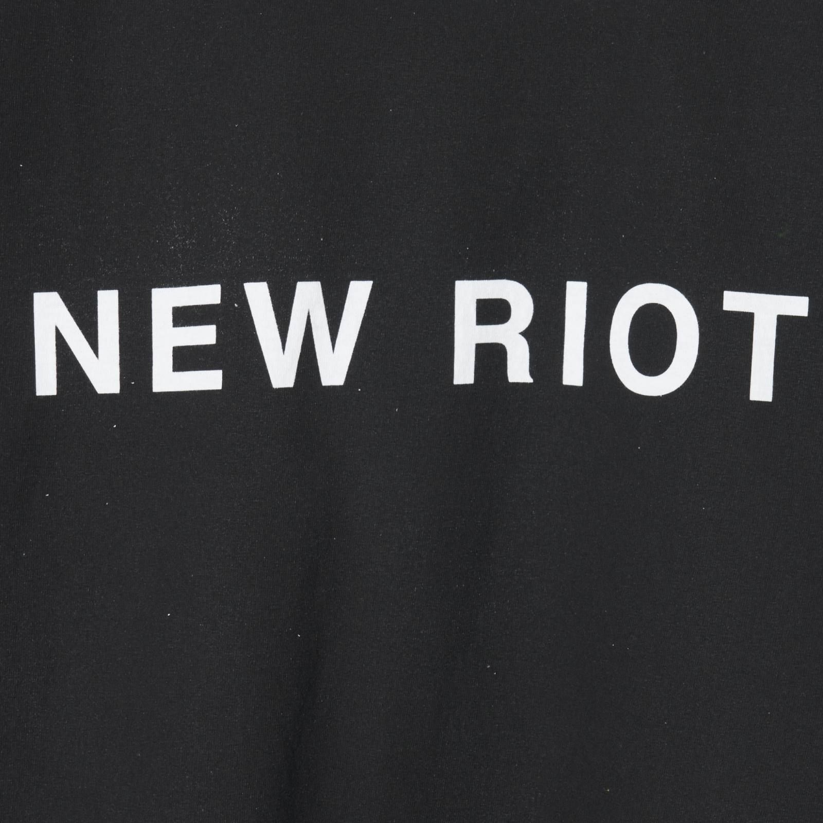 NEW RIOT LT"