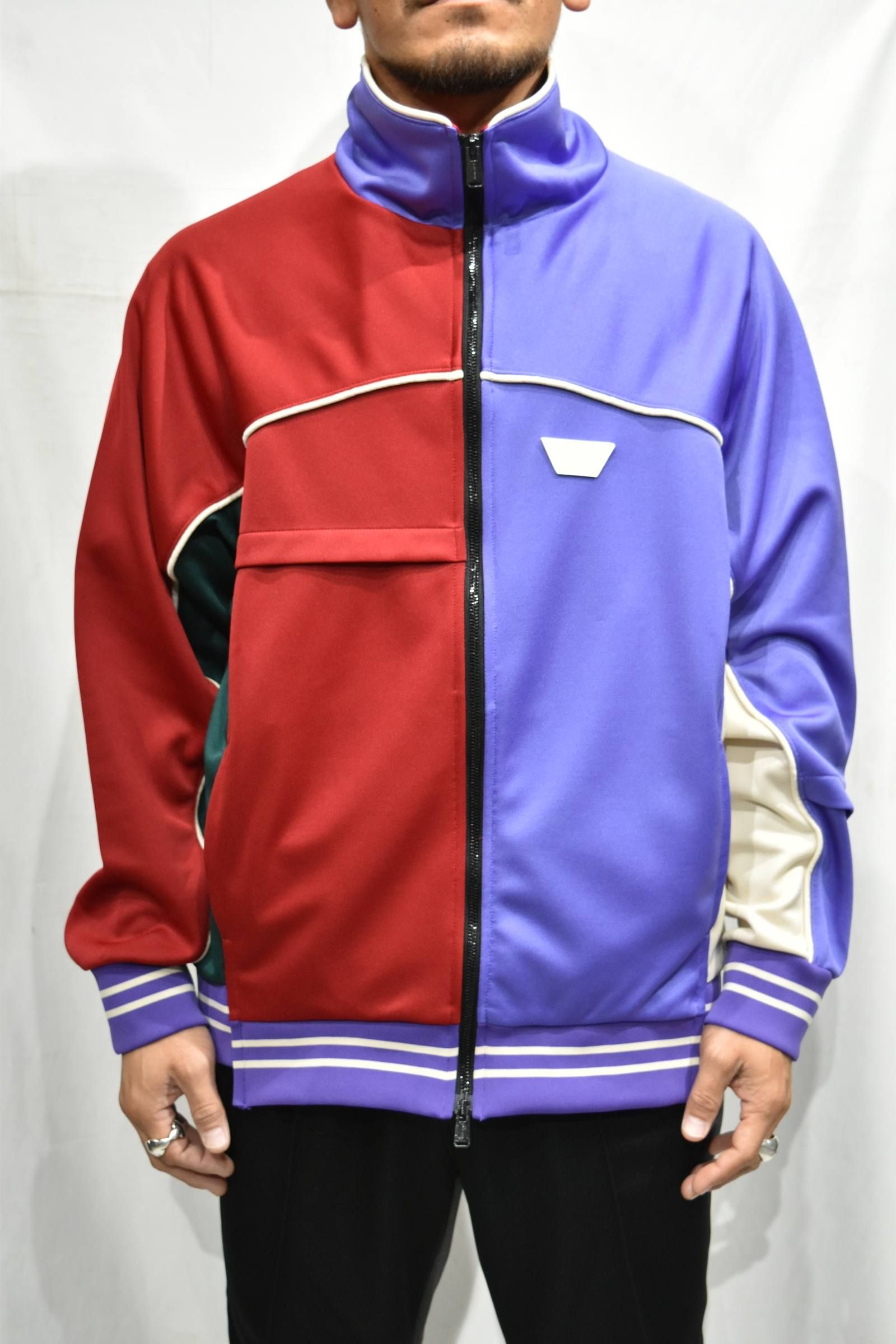 TRACK TOP"