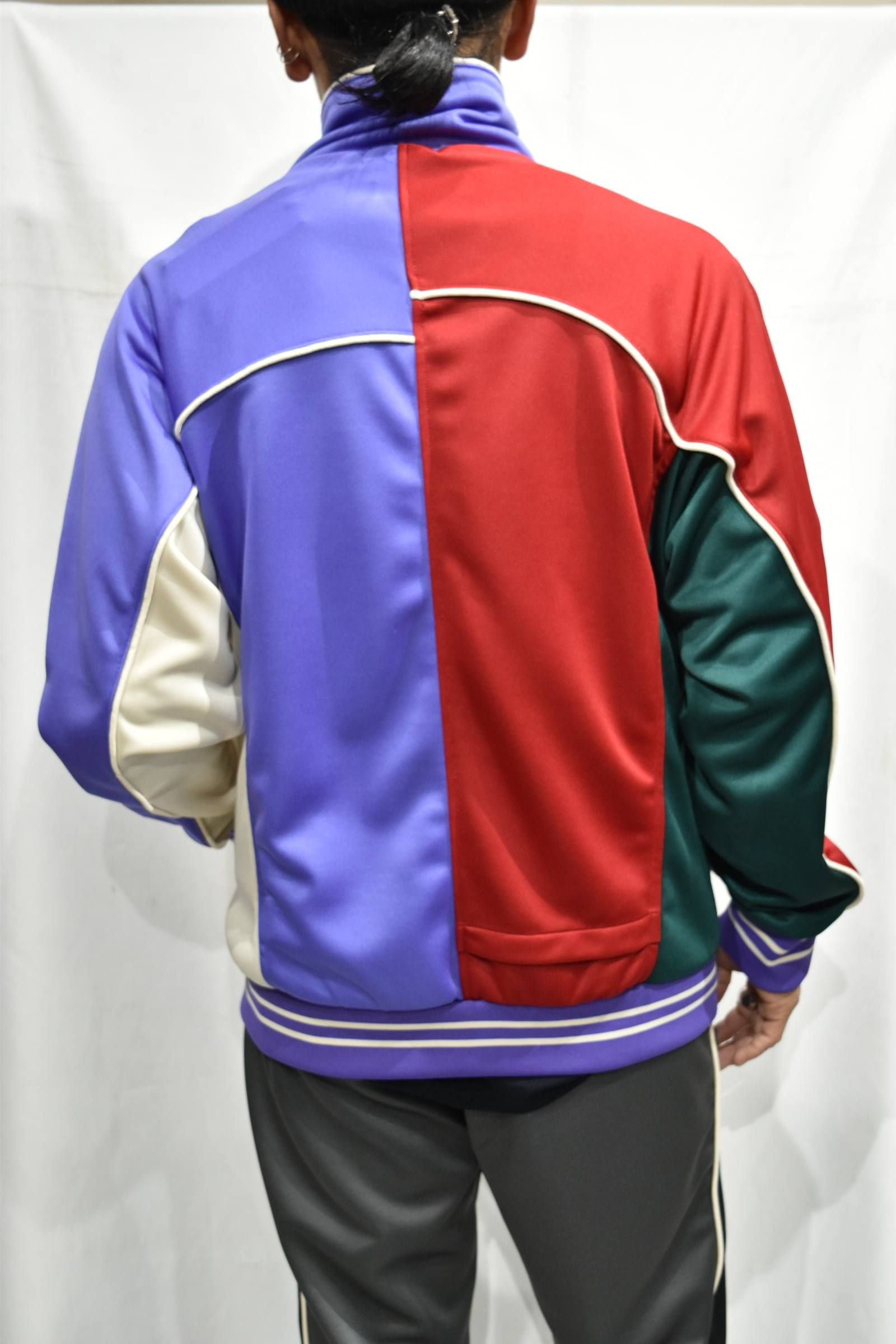 TRACK TOP"