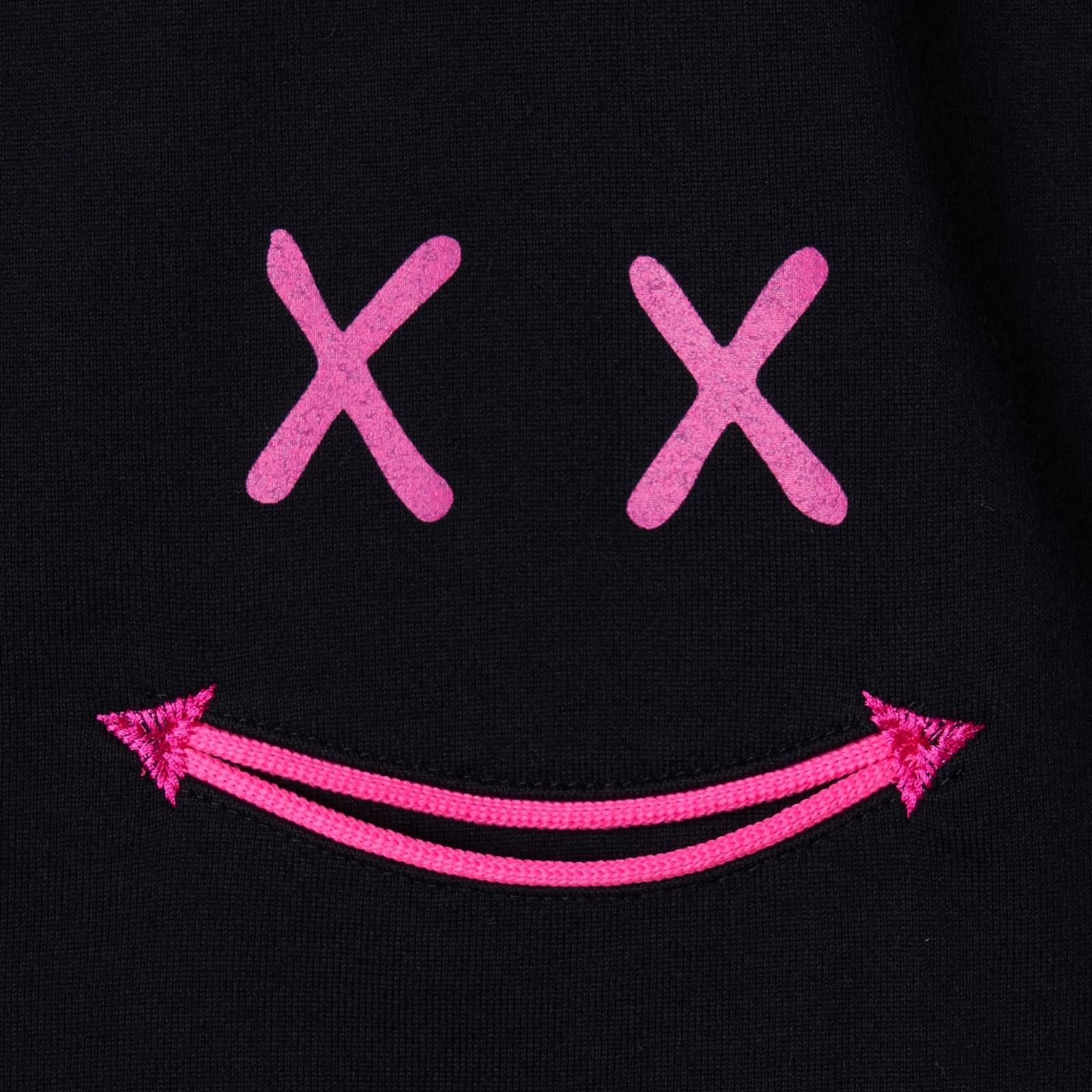 SMILE T"