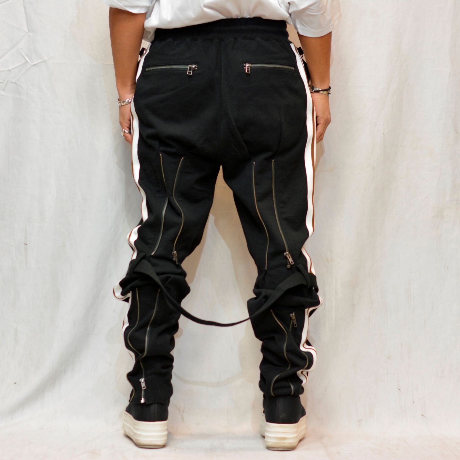 "BONDAGE SWEAT PANTS