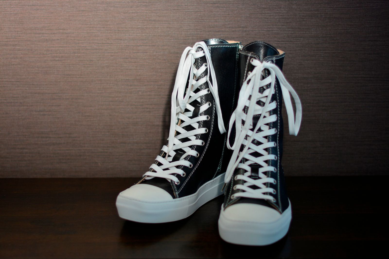 【chord 別注アイテム】 HORSE LEATHER EXTRA HI CUT SNEAKER SPAIRAL ZIP LINED
