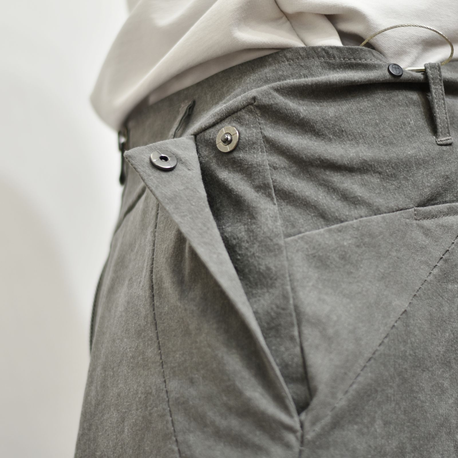 FRONT ZIP SARROUEL SHORT PANTS / UNLINED