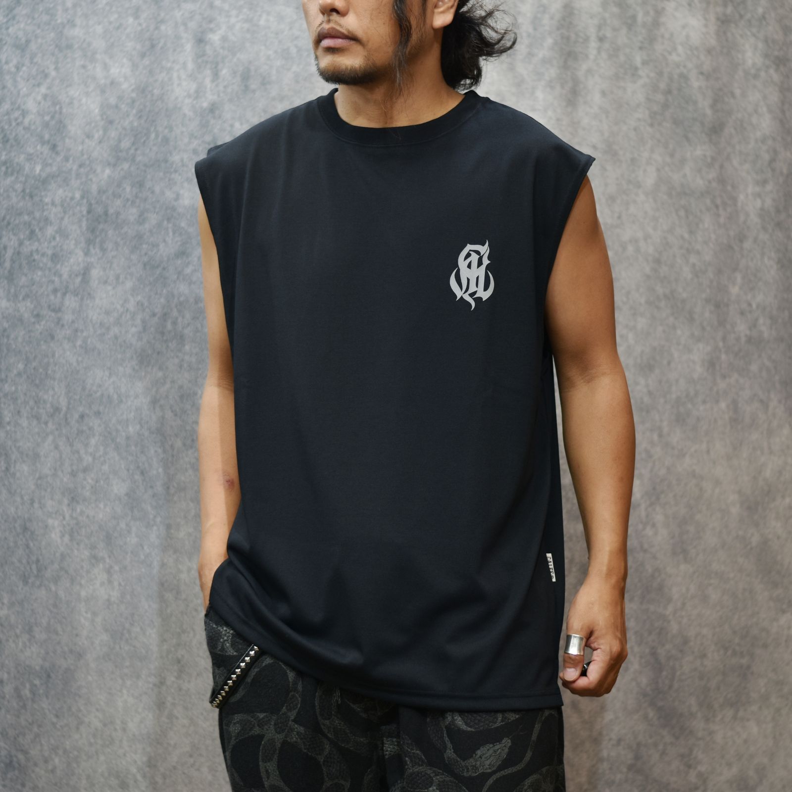 MULTI FUNCTION LOGO N/S TEE (BLACK) / 機能素材 ノースリーブカットソー